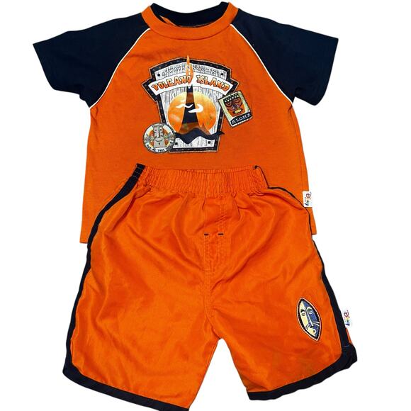 Vintage Disney Kids Hawaiian Volcano Island graphic T-Shirt and short set 3-4T - Picture 1 of 8